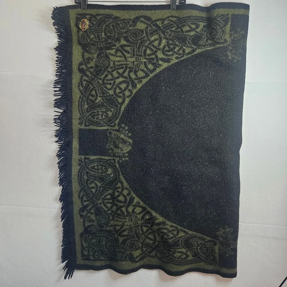 Mary Flaherty Galway Shawl Ireland 100% Lambswool Celtic Knot Green Limited